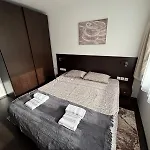 Апартамент Kosara Home2host Банско
